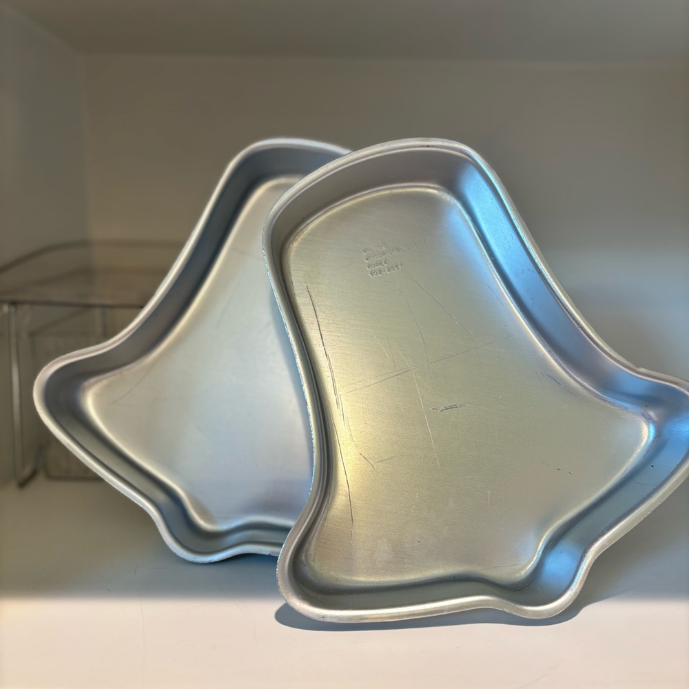Vintage Wilton Bell-Shaped Cake Pans Set of 2